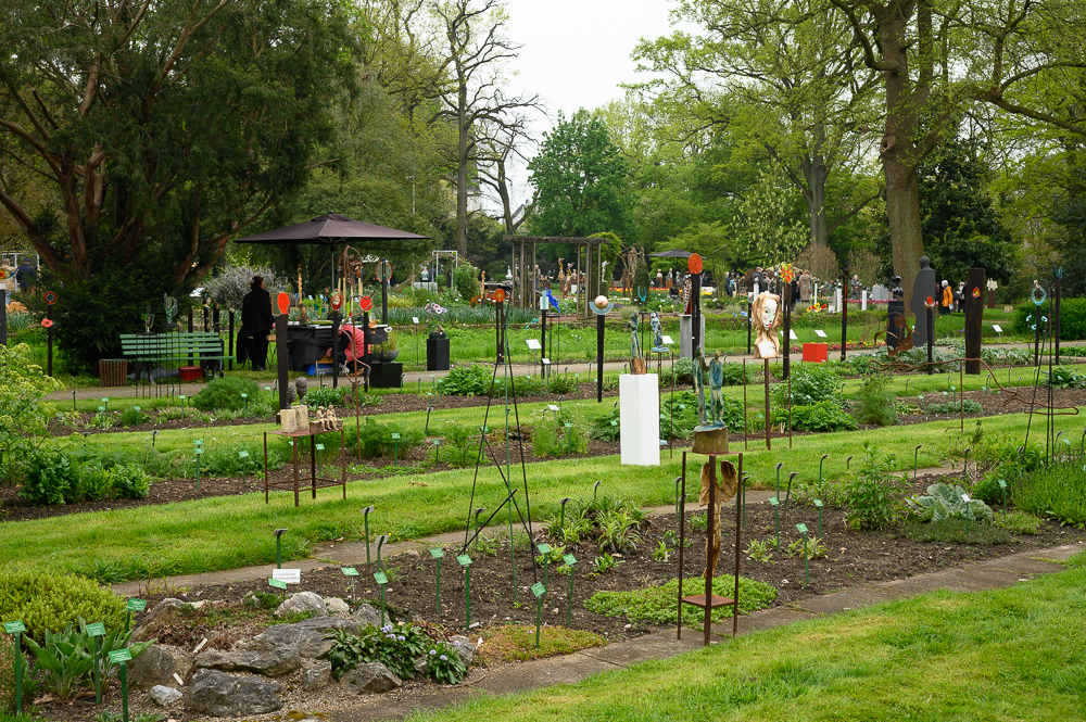Exponate im Botanischen Garten in Krefeld.